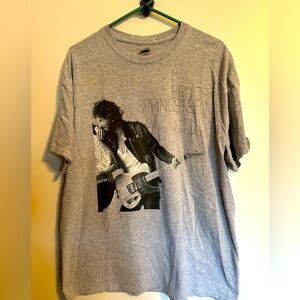 Bruce Springsteen Born To Run Graphic T-Shirt Size XL Gildan